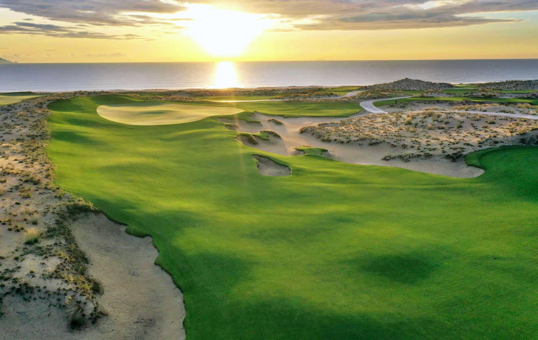 Travel One Golf Vietnam